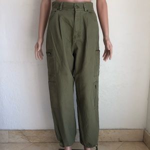 Forever 21 High-Rise Army Green Cargo Utility Joggers Pants Women’s Size M